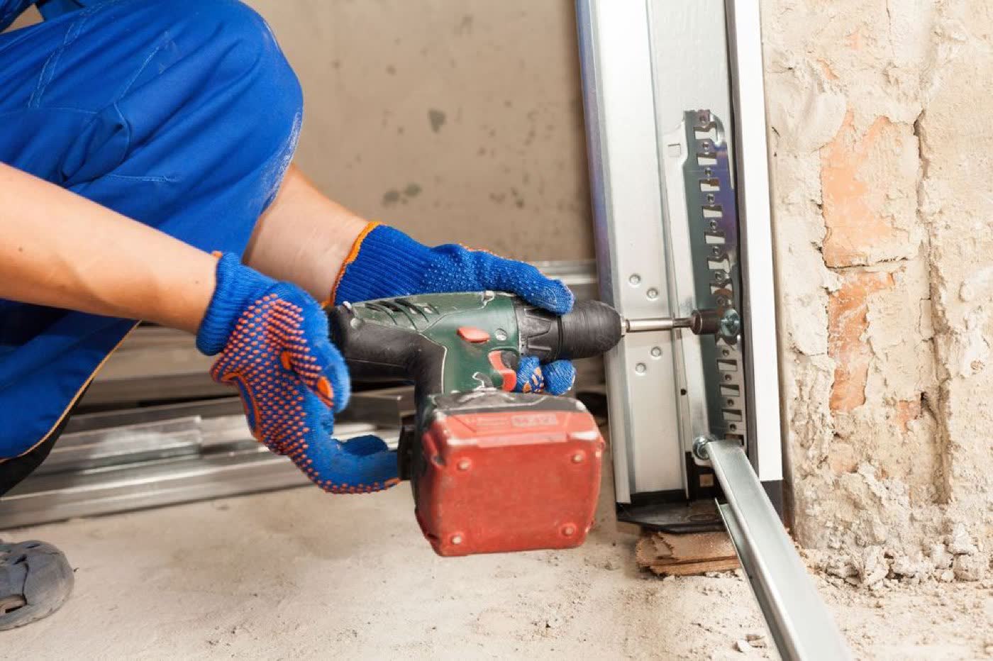 Broken Spring Repair by Garage Doors of the Triad, Mocksville NC